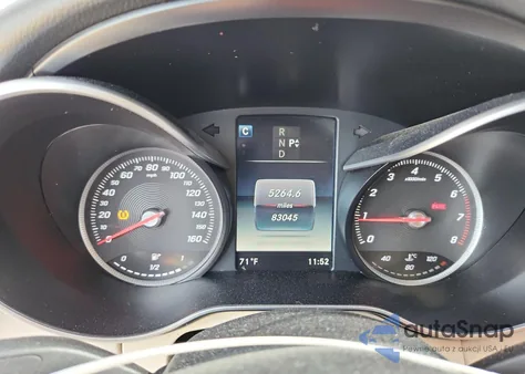 2016 Mercedes-Benz C 300 z USA, uszkodzony, nr VIN 55SWF4JB3GU151487